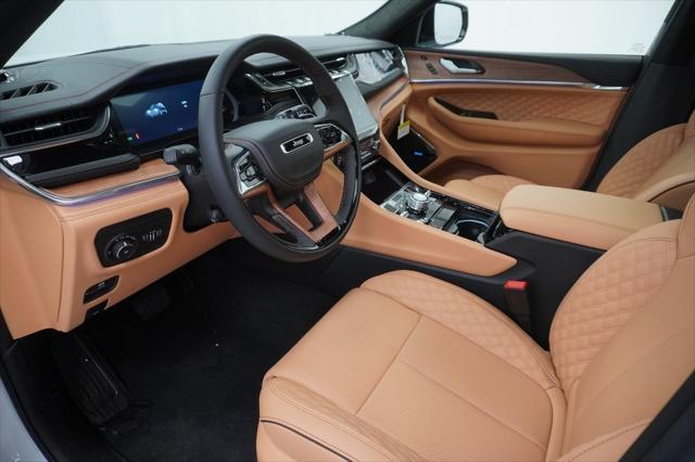 new 2025 Jeep Grand Cherokee car, priced at $55,684