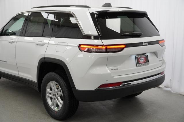 new 2025 Jeep Grand Cherokee car, priced at $37,830