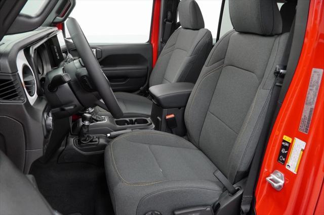 new 2025 Jeep Wrangler car, priced at $47,875