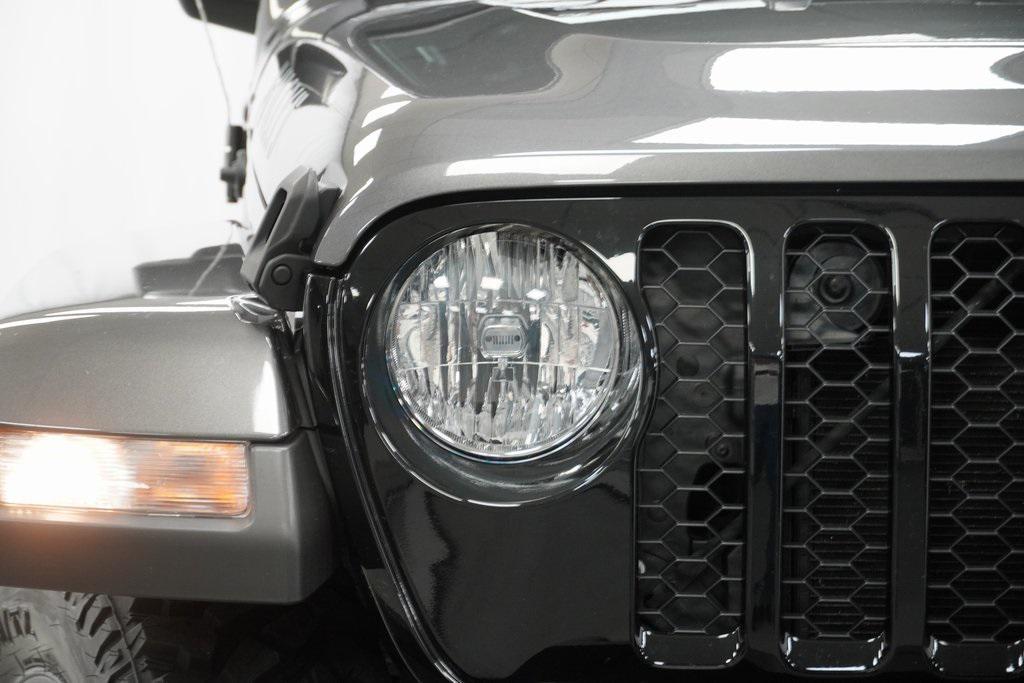 used 2021 Jeep Gladiator car, priced at $32,494