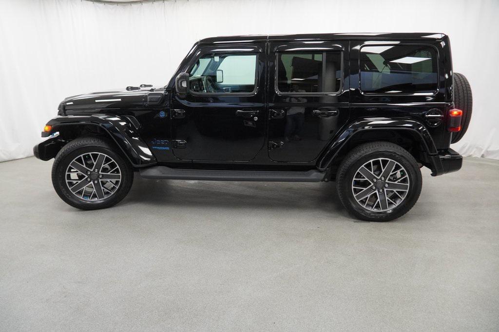 used 2022 Jeep Wrangler Unlimited car, priced at $37,194