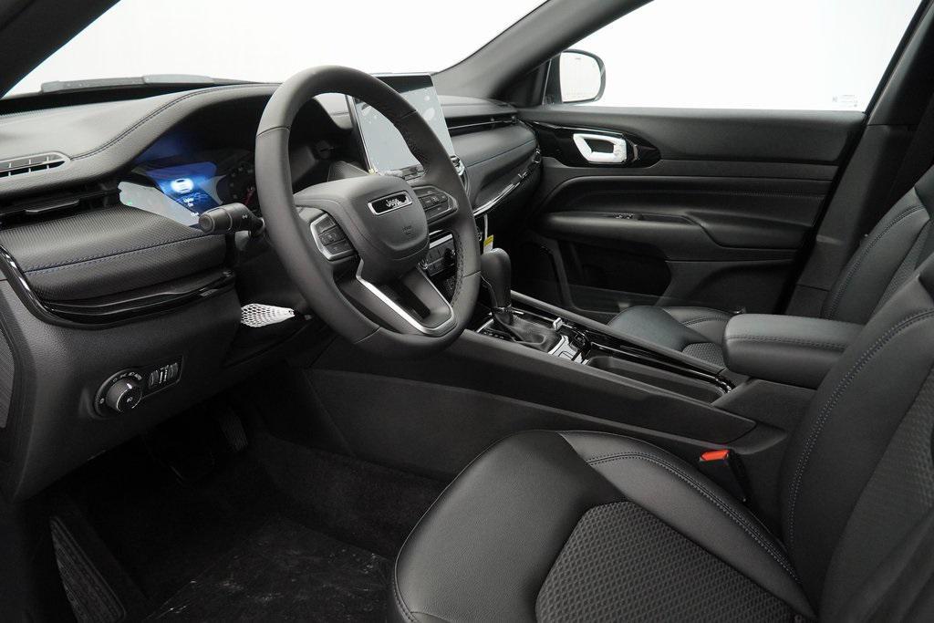 new 2026 Jeep Compass car, priced at $29,185