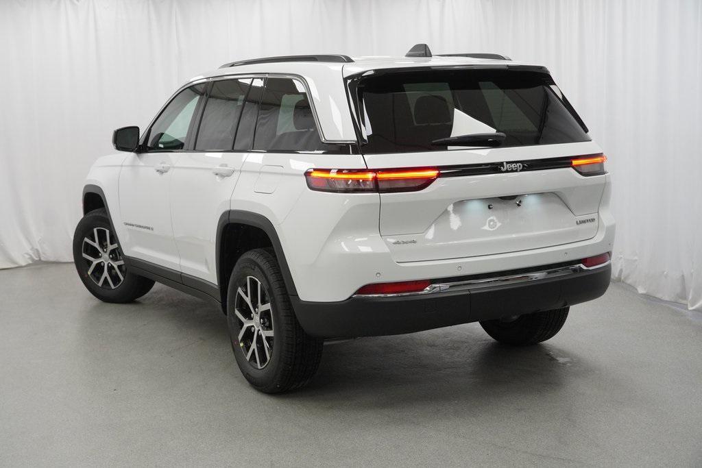 new 2025 Jeep Grand Cherokee car, priced at $44,415
