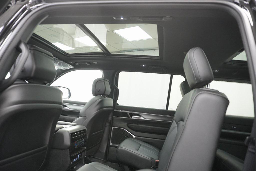 new 2025 Jeep Wagoneer car, priced at $68,530