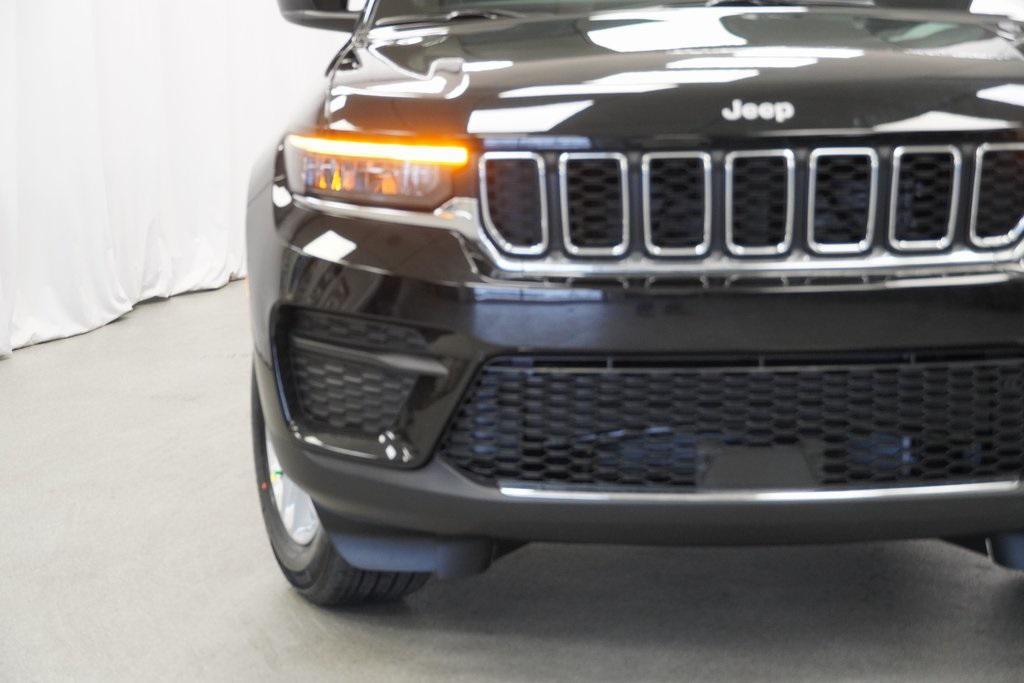 new 2025 Jeep Grand Cherokee car, priced at $37,175