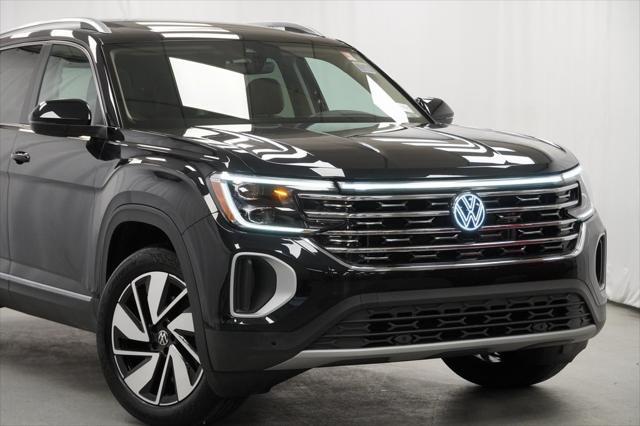 used 2024 Volkswagen Atlas car, priced at $41,294