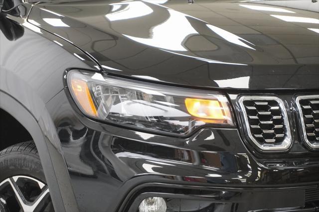new 2025 Jeep Compass car, priced at $30,935