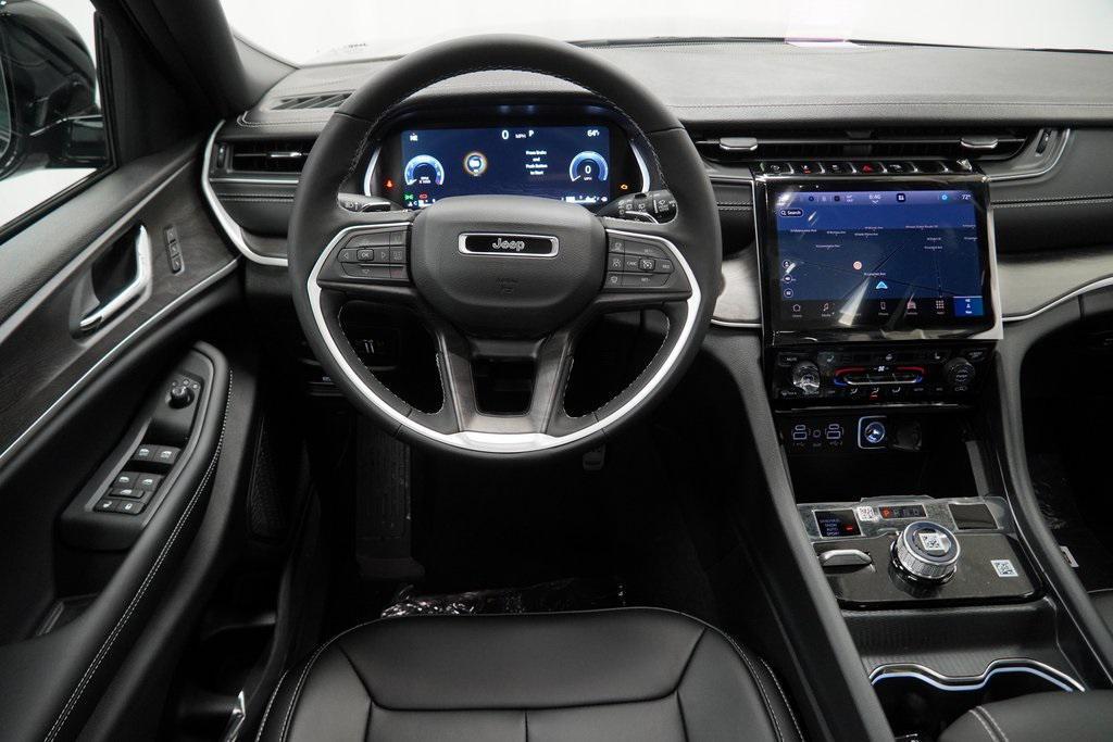 new 2025 Jeep Grand Cherokee car, priced at $46,485