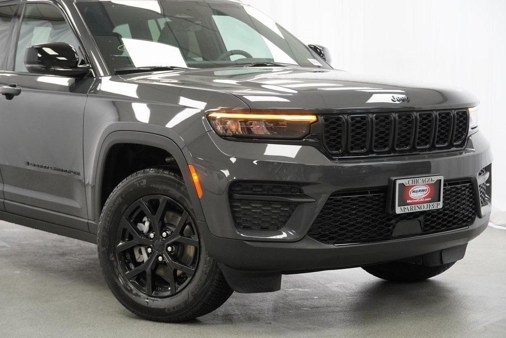 new 2025 Jeep Grand Cherokee car, priced at $41,730