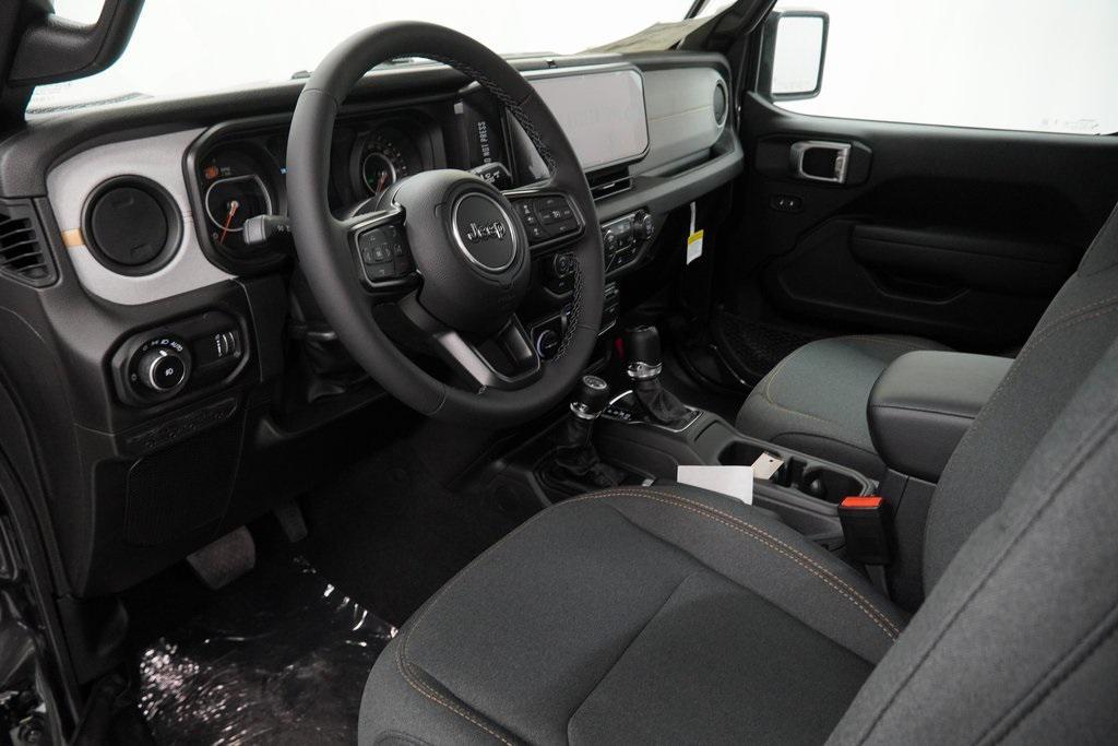 new 2026 Jeep Wrangler car, priced at $41,925
