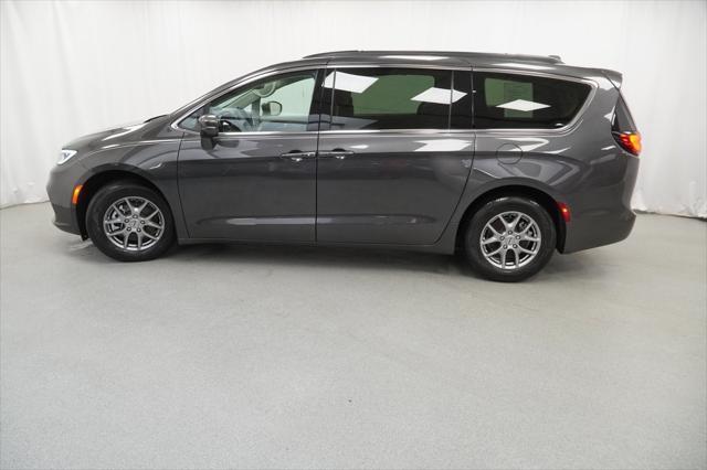 used 2021 Chrysler Pacifica car, priced at $26,994