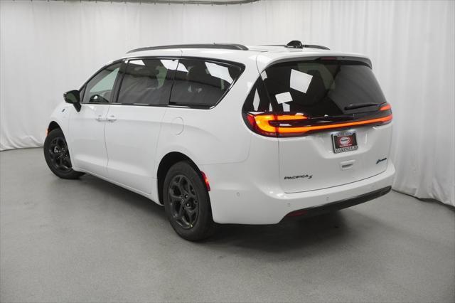 new 2025 Chrysler Pacifica Hybrid car, priced at $50,080