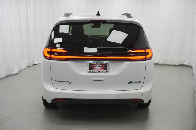 new 2025 Chrysler Pacifica Hybrid car, priced at $50,080