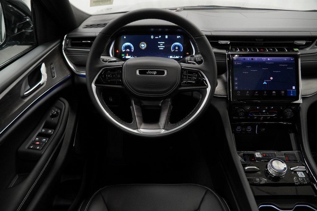 new 2025 Jeep Grand Cherokee car, priced at $51,335