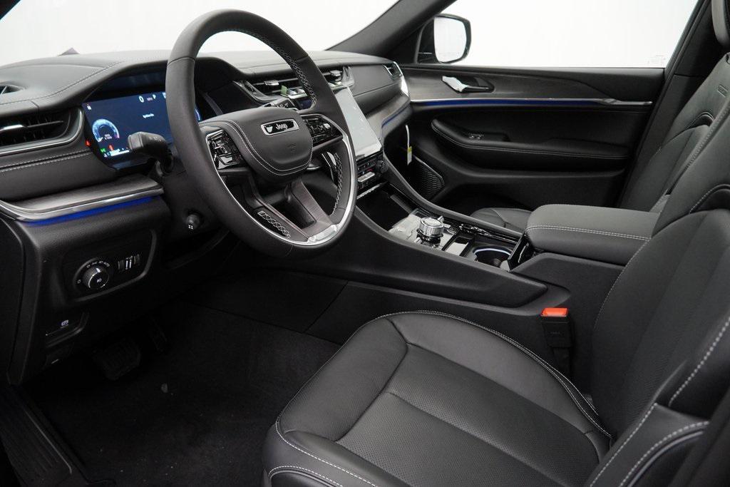 new 2025 Jeep Grand Cherokee car, priced at $51,335