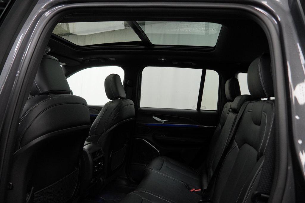 new 2025 Jeep Grand Cherokee car, priced at $51,335