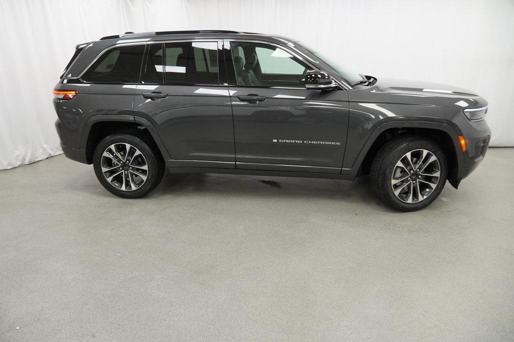 new 2025 Jeep Grand Cherokee car, priced at $51,335