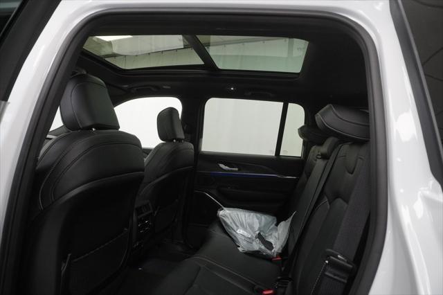 new 2025 Jeep Grand Cherokee car, priced at $49,985
