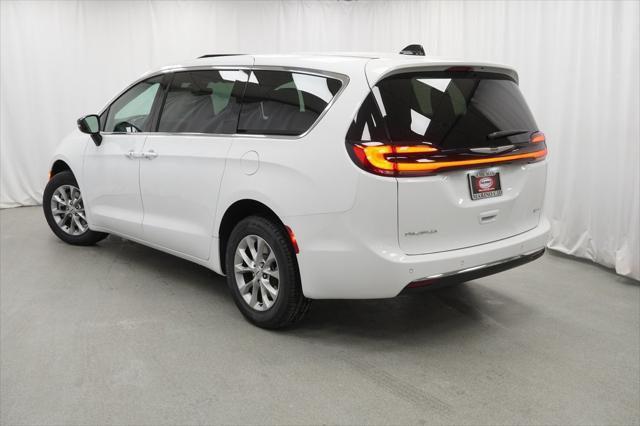 new 2025 Chrysler Pacifica car, priced at $46,035