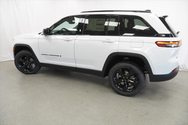 used 2024 Jeep Grand Cherokee car, priced at $42,994