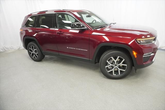 new 2025 Jeep Grand Cherokee car, priced at $42,755