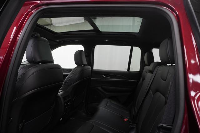 new 2025 Jeep Grand Cherokee car, priced at $42,755