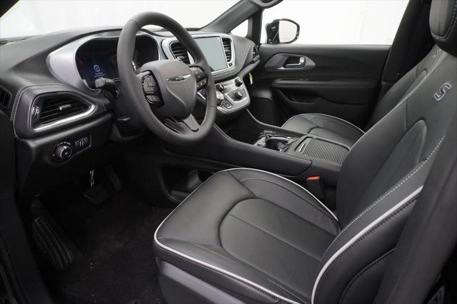 new 2025 Chrysler Pacifica Hybrid car, priced at $48,080
