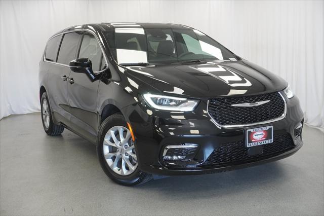 used 2025 Chrysler Pacifica car, priced at $43,994