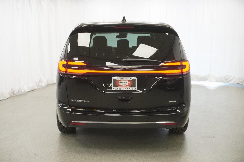 used 2025 Chrysler Pacifica car, priced at $42,094