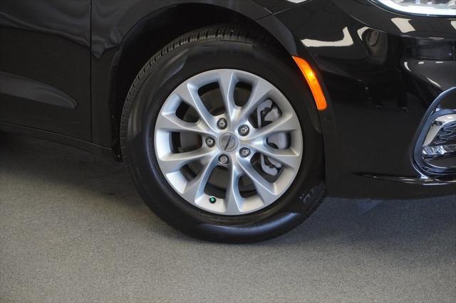 used 2025 Chrysler Pacifica car, priced at $43,994