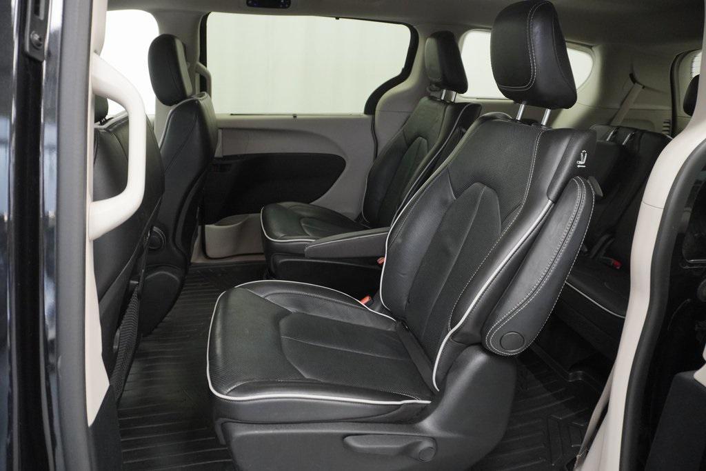 used 2021 Chrysler Pacifica Hybrid car, priced at $28,194