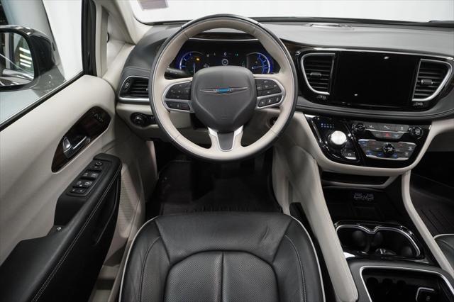 used 2021 Chrysler Pacifica Hybrid car, priced at $29,794