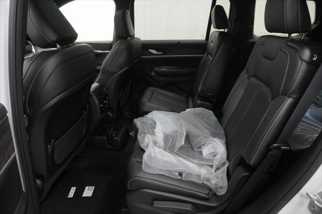 new 2025 Jeep Grand Cherokee L car, priced at $46,190