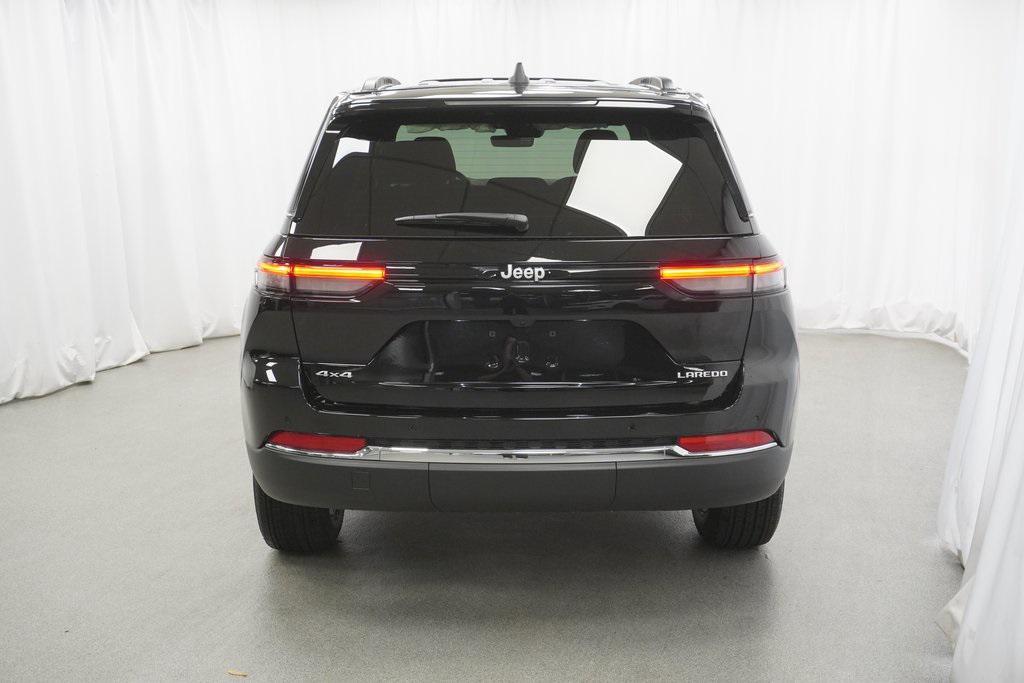 new 2025 Jeep Grand Cherokee car, priced at $35,125