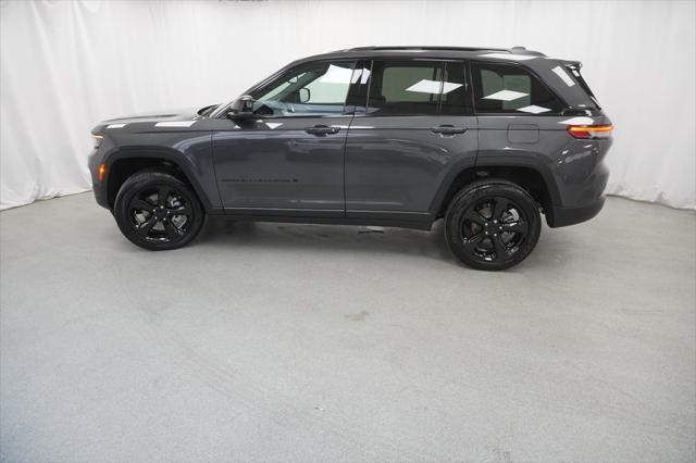 used 2024 Jeep Grand Cherokee car, priced at $39,994