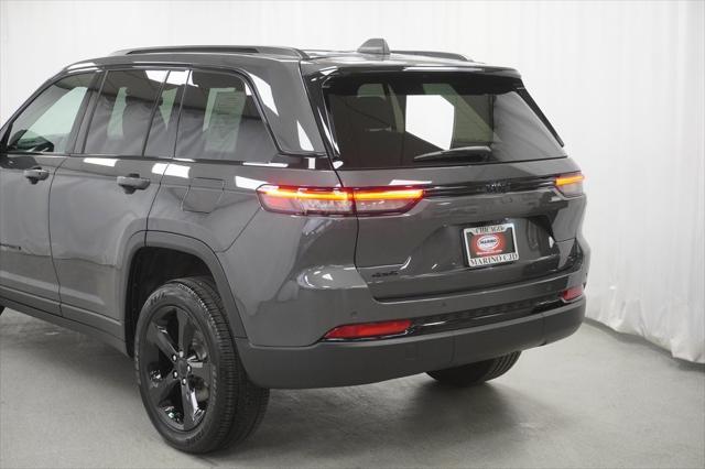 used 2024 Jeep Grand Cherokee car, priced at $39,994