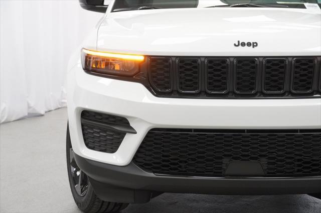 new 2025 Jeep Grand Cherokee car, priced at $40,080