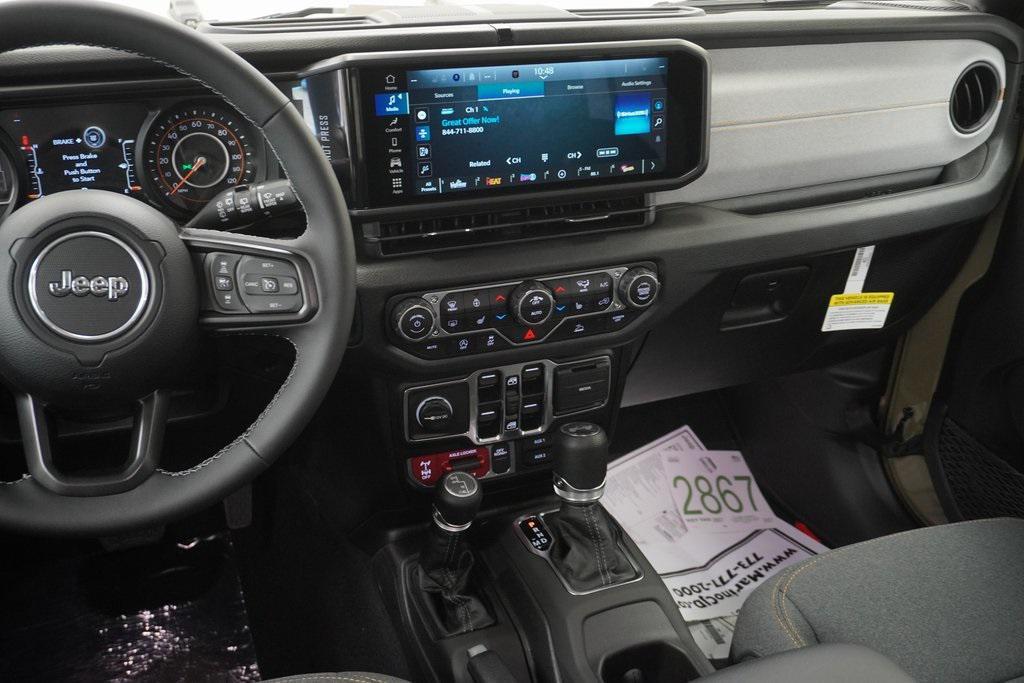 new 2025 Jeep Wrangler car, priced at $46,575