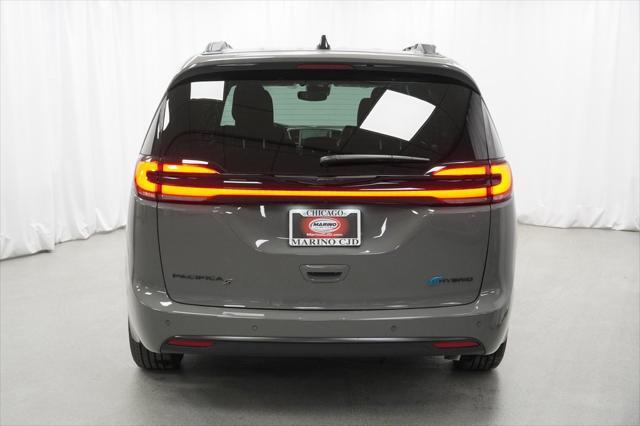 new 2025 Chrysler Pacifica Hybrid car, priced at $49,775