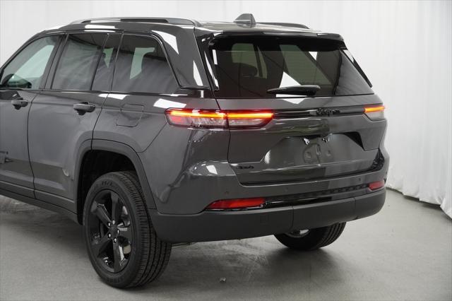 new 2024 Jeep Grand Cherokee car, priced at $39,175