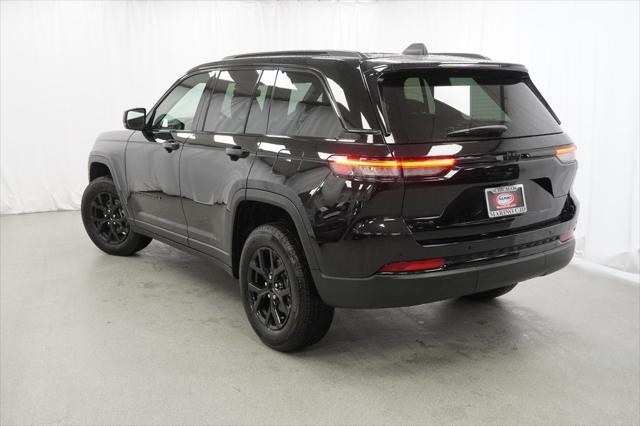 new 2025 Jeep Grand Cherokee car, priced at $39,030