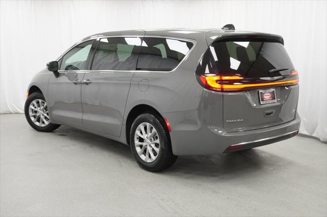 new 2025 Chrysler Pacifica car, priced at $41,635