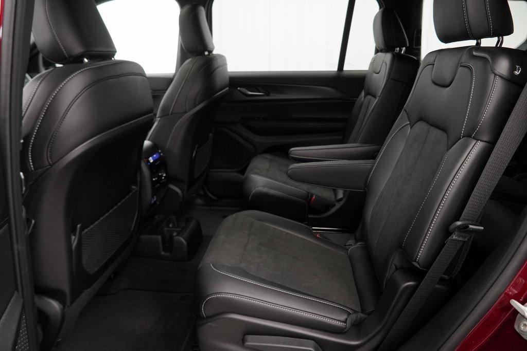 new 2025 Jeep Grand Cherokee L car, priced at $41,230