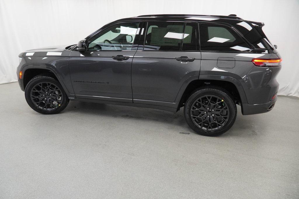 new 2025 Jeep Grand Cherokee car, priced at $55,425