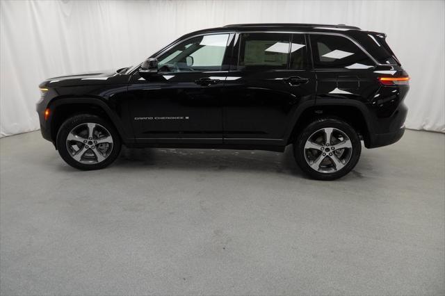 new 2025 Jeep Grand Cherokee car, priced at $44,935