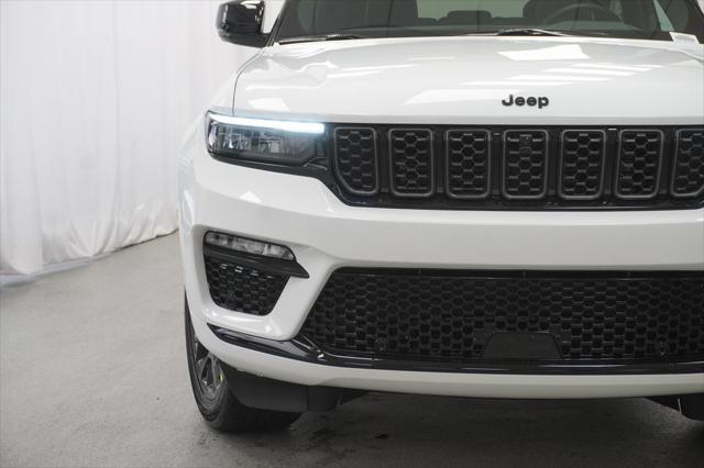 new 2025 Jeep Grand Cherokee car, priced at $52,080
