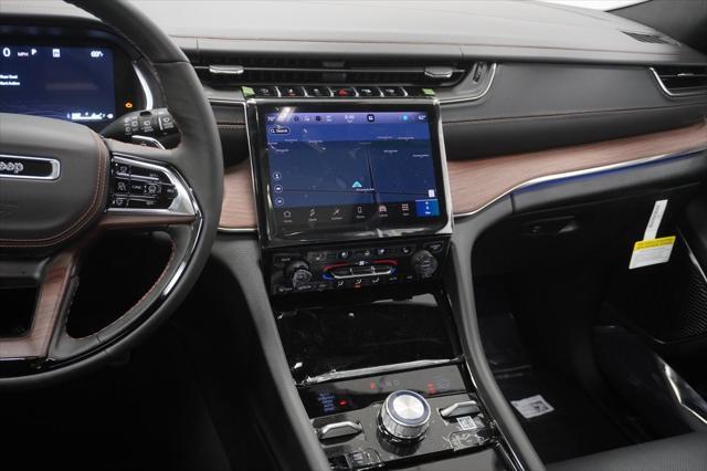new 2025 Jeep Grand Cherokee car, priced at $52,080