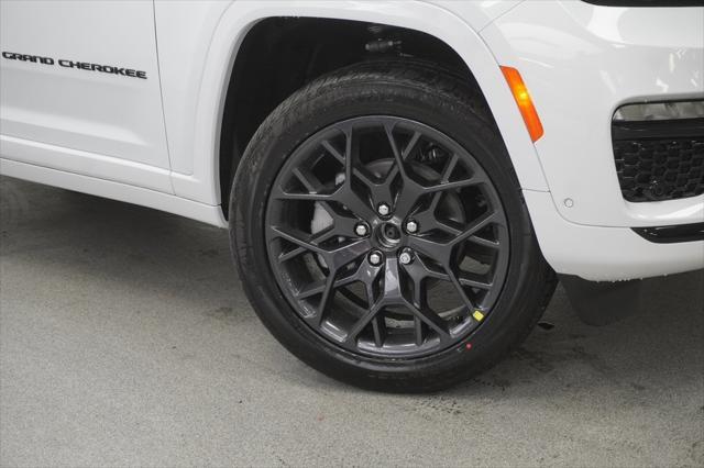 new 2025 Jeep Grand Cherokee car, priced at $52,080