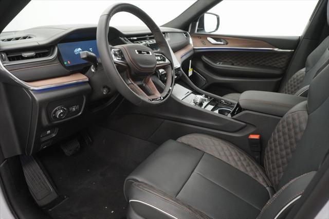 new 2025 Jeep Grand Cherokee car, priced at $52,080