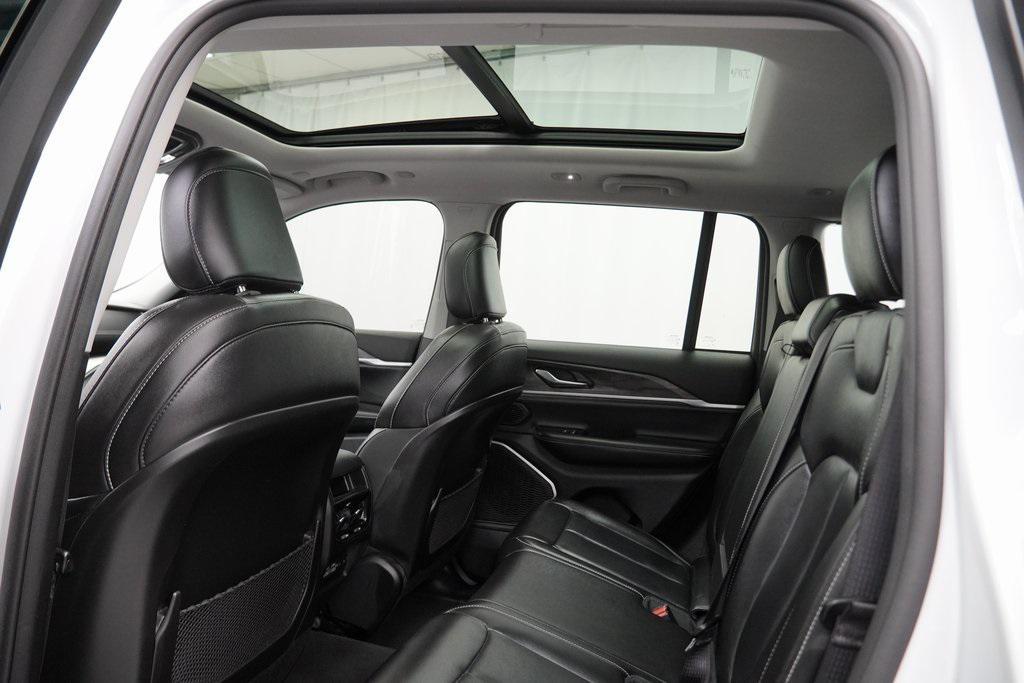 used 2022 Jeep Grand Cherokee car, priced at $31,894